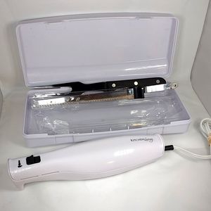 Kitchen Living electric knife in case